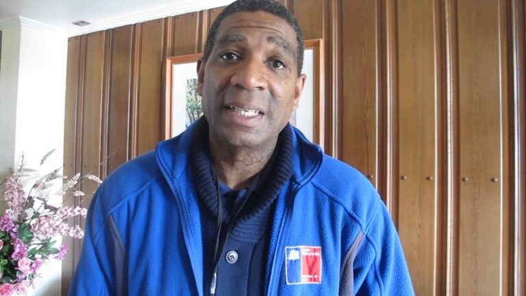 Seremi de Salud Keith Hood aseguró que se notificó de inmediato y se activó el protocolo indicado tras error de inoculación en niños de Liquiñe