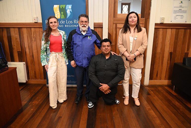 Asumen nuevos Consejeros Regionales Carla Martínez, Daniela Milanca y Sergio Miranda luego de tomar juramento para el cargo