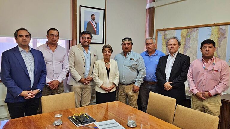 Alcalde de Loncoche logra compromiso de asfalto de su jurisdicción en tramo de ruta que une con Panguipulli